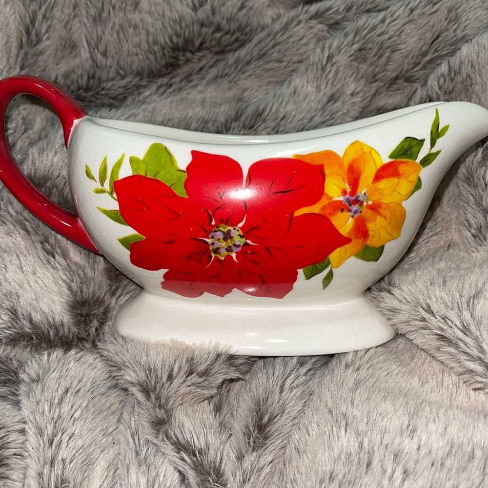 The Pioneer Woman Gravy Boat